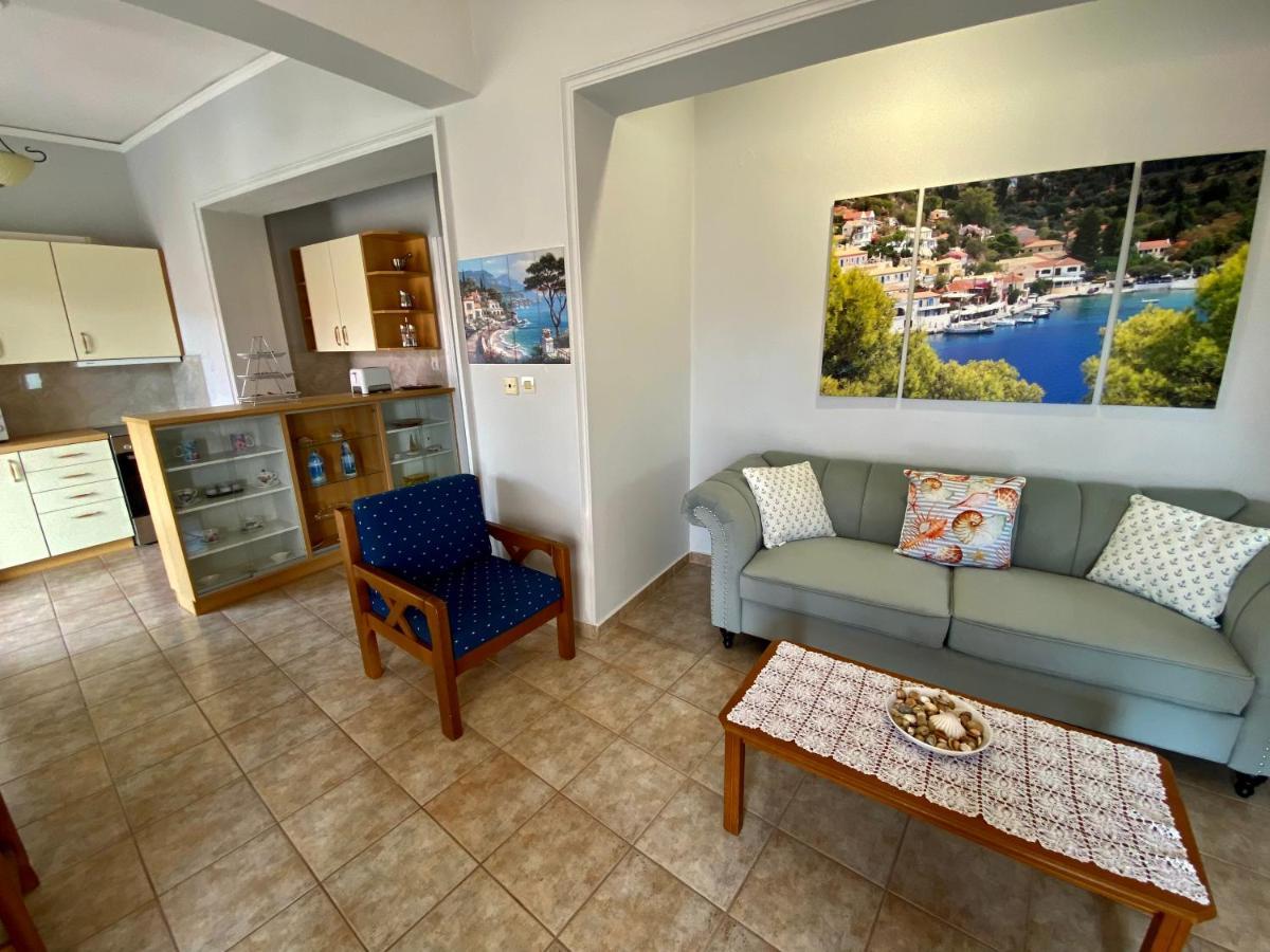 Gallery Apartments Lixouri Exterior foto